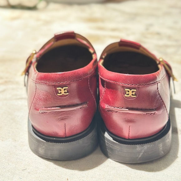 Sam Edelman Elaina French Burgendy Gold Flats Classic Loafers - Picture 2 of 6